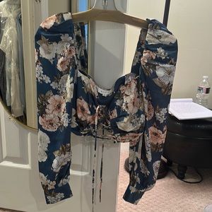 Cropped floral blouse